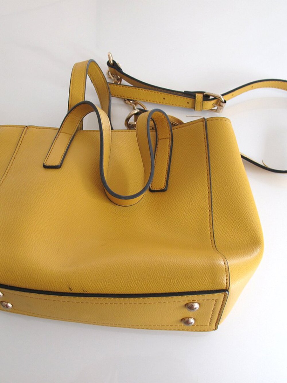 BAG Women's Crossbody & handbag YELLOW Gold chain strap TWO interior POCKETS